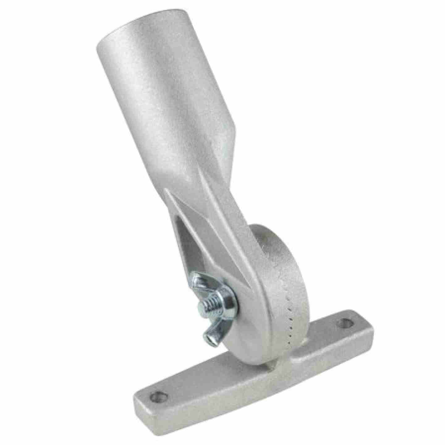 CC665 Fresno/Broom Threaded Bracket Assembly Image 1