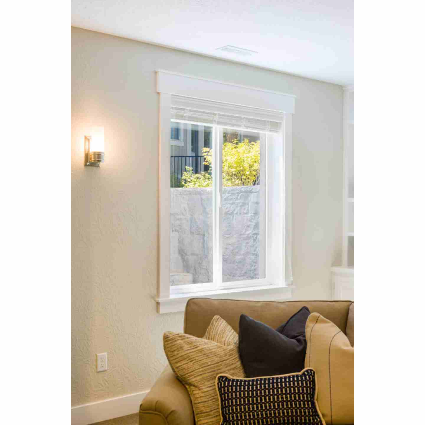 Rockwell 66 Series Elite Gray Window Well 72" Image 3