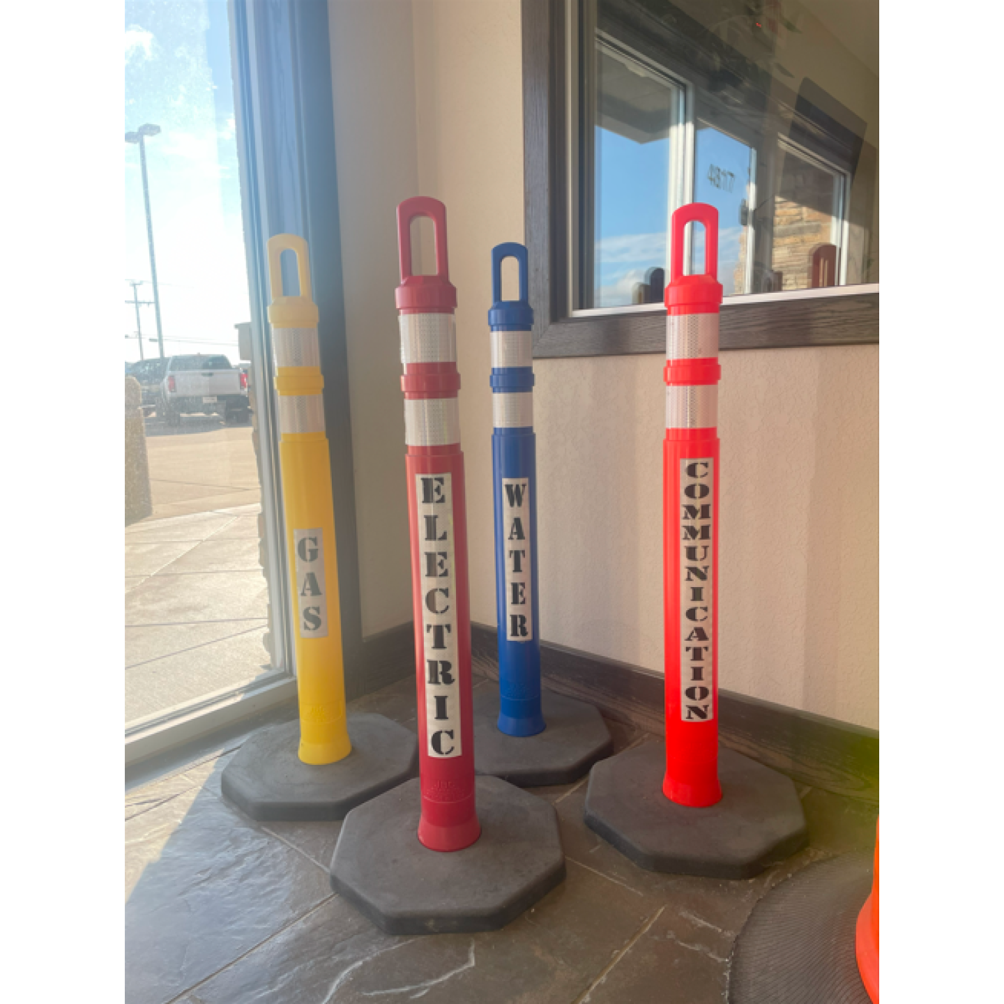 JBC 42" Safety Arch Top Traffic Delineator Post Kit - Yellow Post + 12 LBS Base Image 1