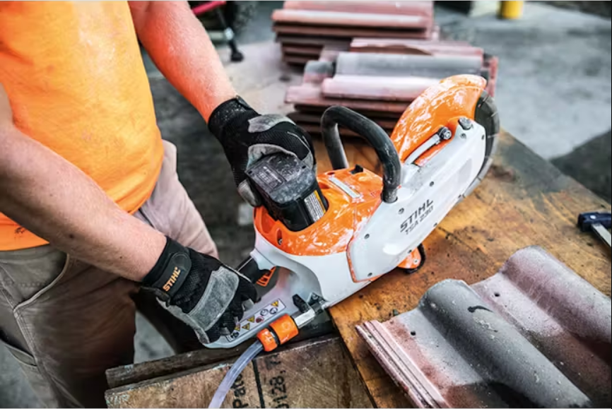 STIHL TSA 230 BATTERY CUTQUIK w/ 9" Guard  Image 2